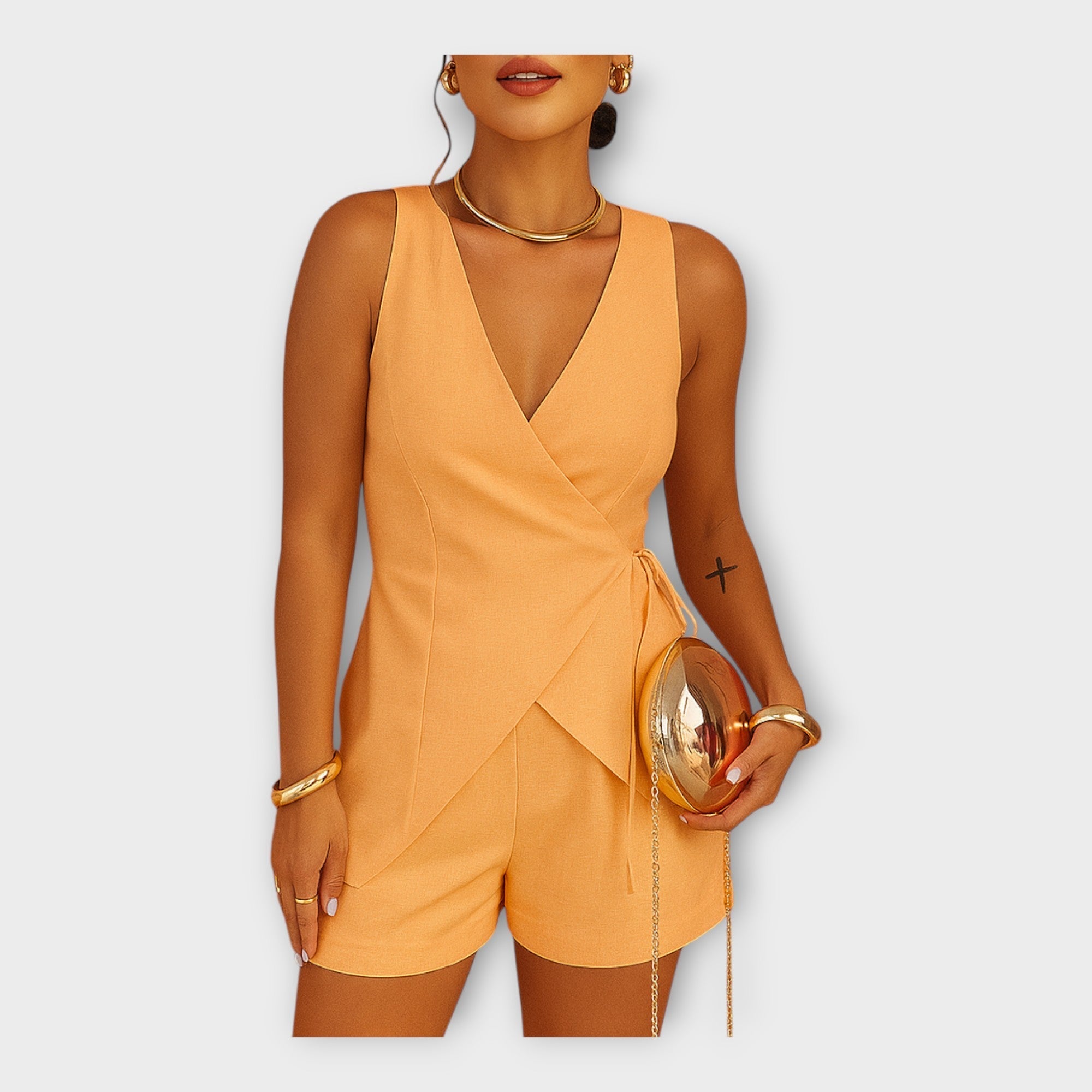 Meni - Calções elegantes de cetim com top cruzado