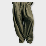 Camisa e calças com elegância sem esforço